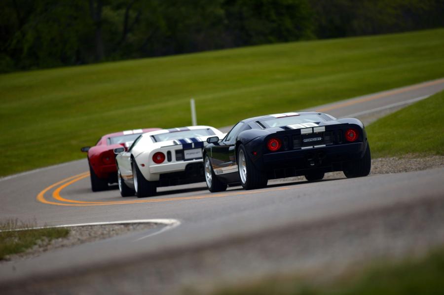  Ford GT 2004 года  (фото 20 из 42)